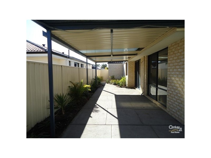33 Mica Mews, Wattle Grove WA 6107