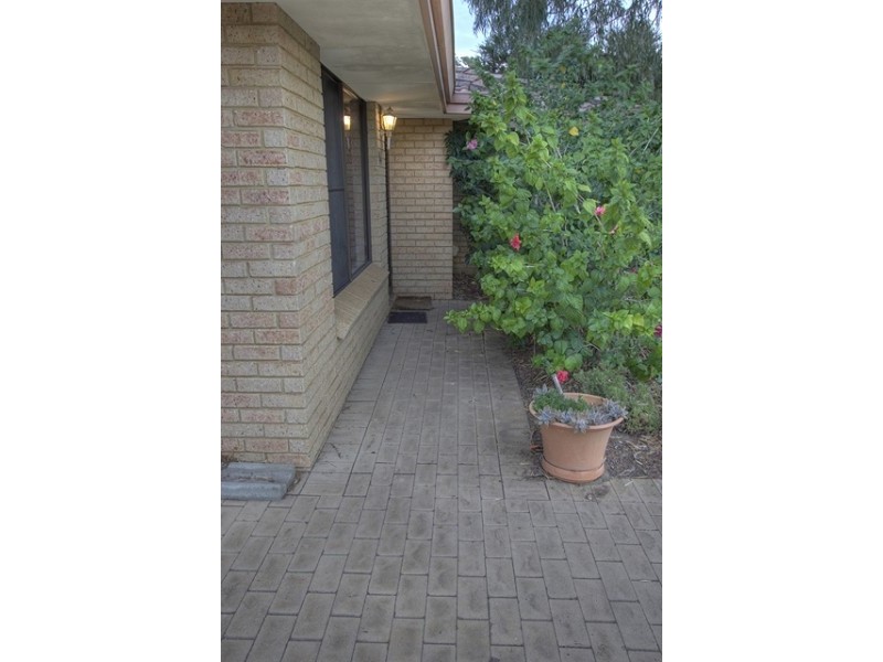 44 Palmer Crescent, High Wycombe WA 6057