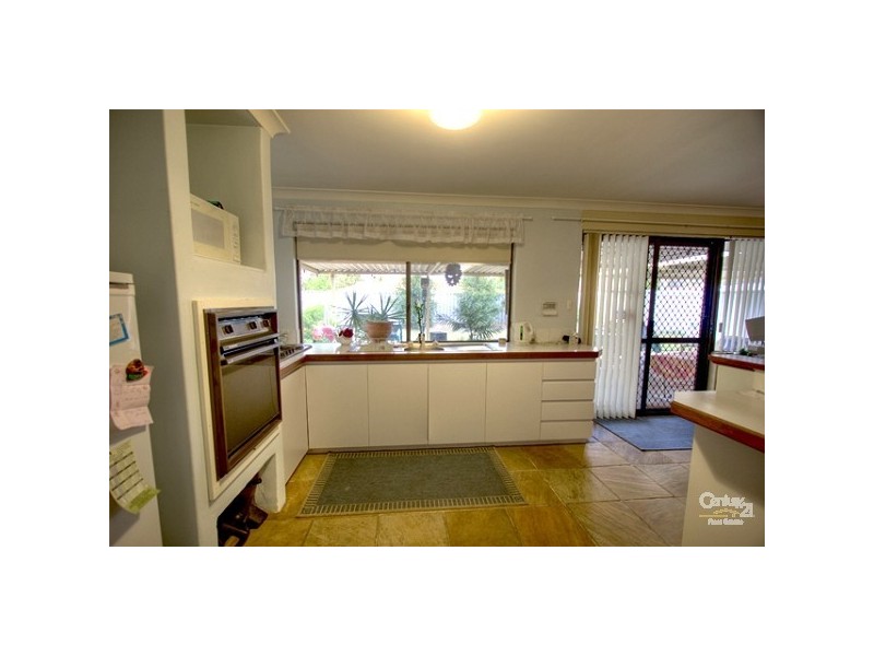 44 Palmer Crescent, High Wycombe WA 6057