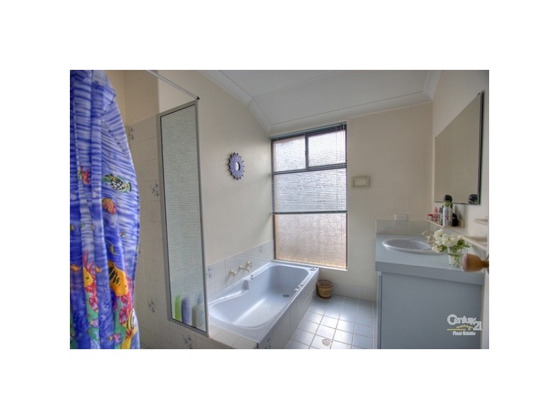 44 Palmer Crescent, High Wycombe WA 6057