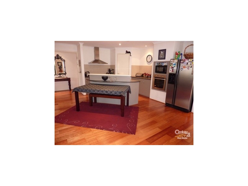 8 Copper Lane, Wattle Grove WA 6107