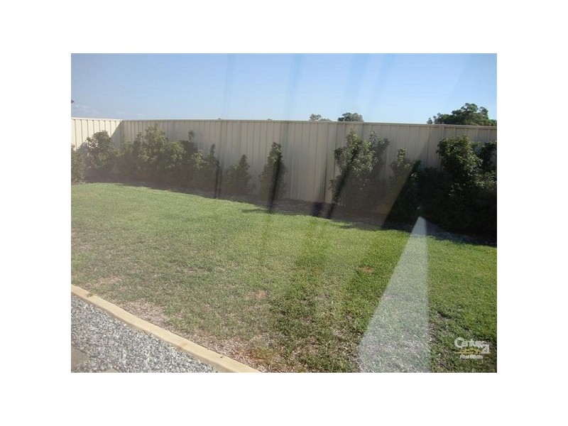 17 Silica Road, Wattle Grove WA 6107