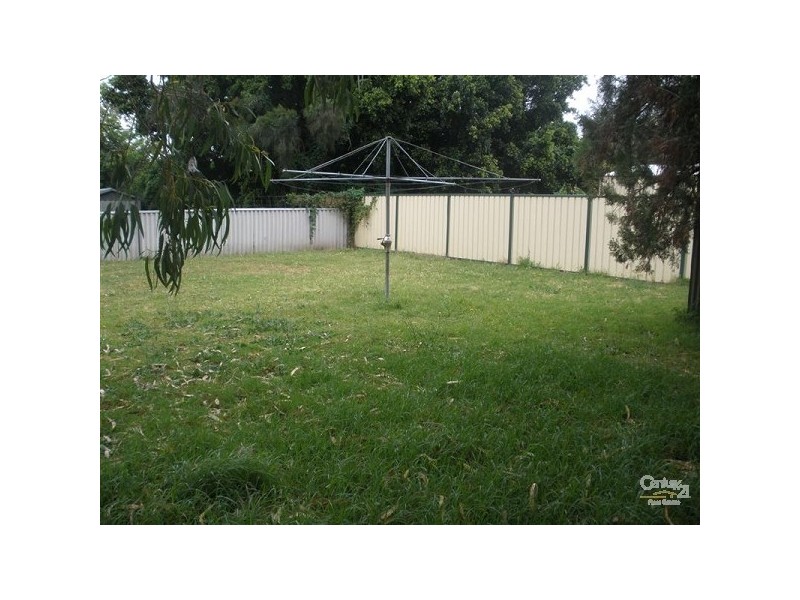 3 York Street, Forrestfield WA 6058