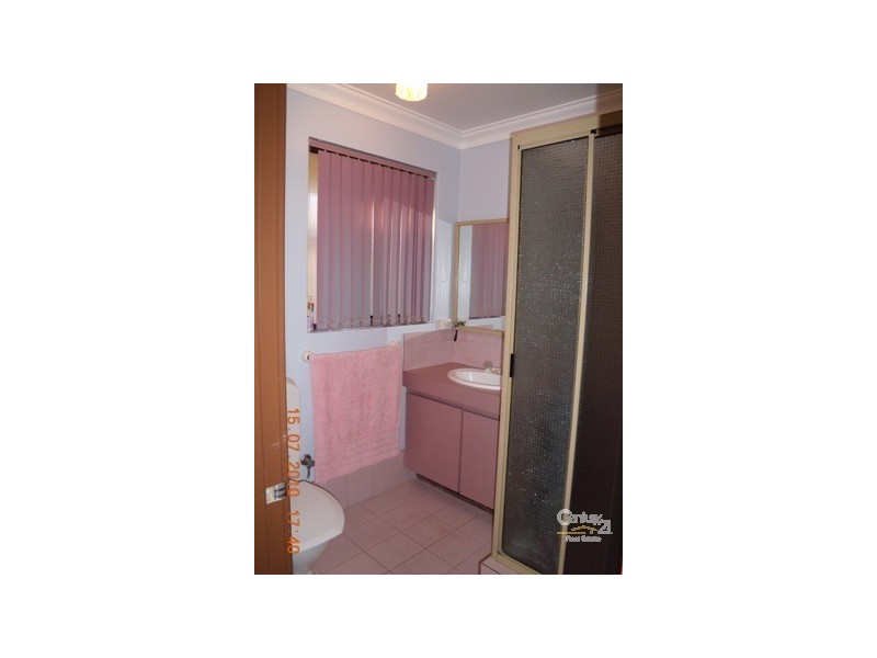 6 Kipling St, Munster WA 6166