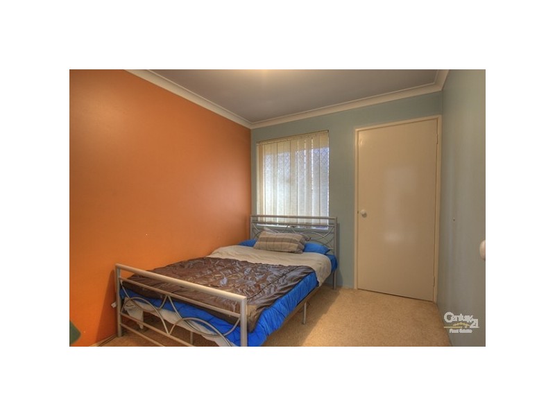 4/378 Holmes Rd, Forrestfield WA 6058