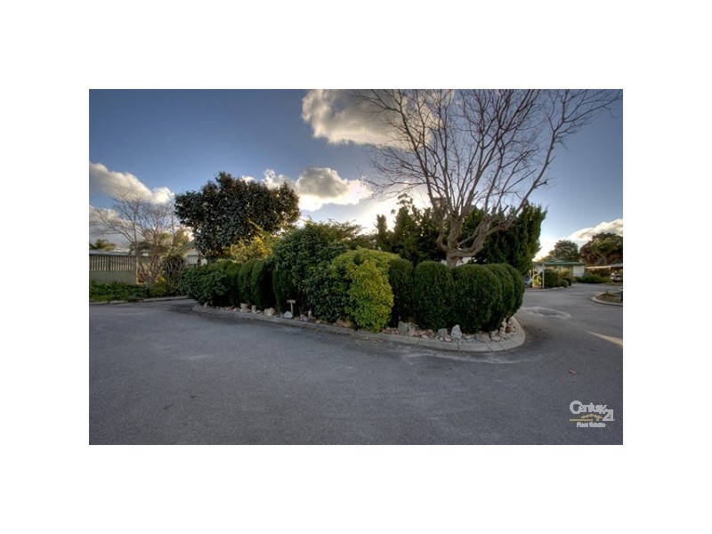 17/186 Hale Road, Forrestfield WA 6058