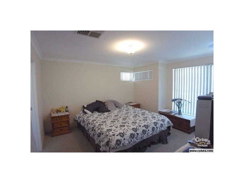9 Banks Place, High Wycombe WA 6057