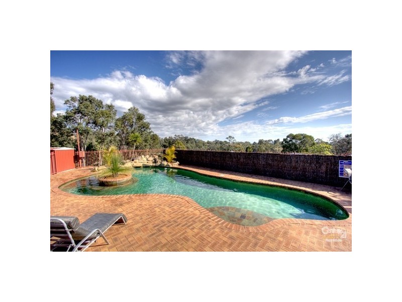 25 Grenville Road, Gooseberry Hill WA 6076