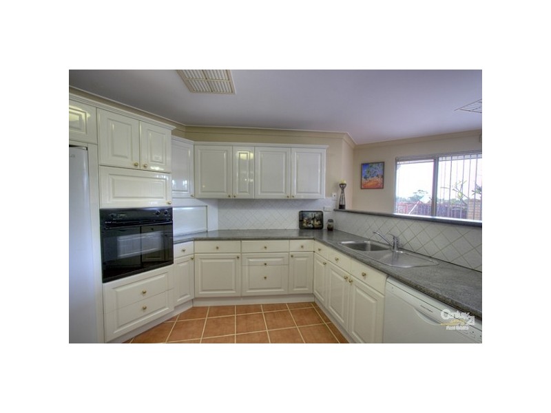 25 Grenville Road, Gooseberry Hill WA 6076