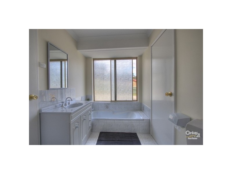 25 Grenville Road, Gooseberry Hill WA 6076