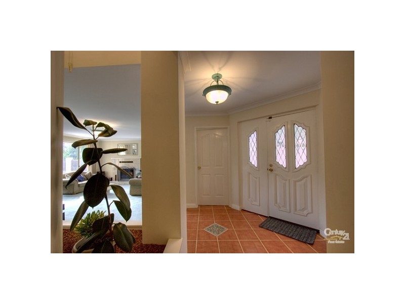 25 Grenville Road, Gooseberry Hill WA 6076