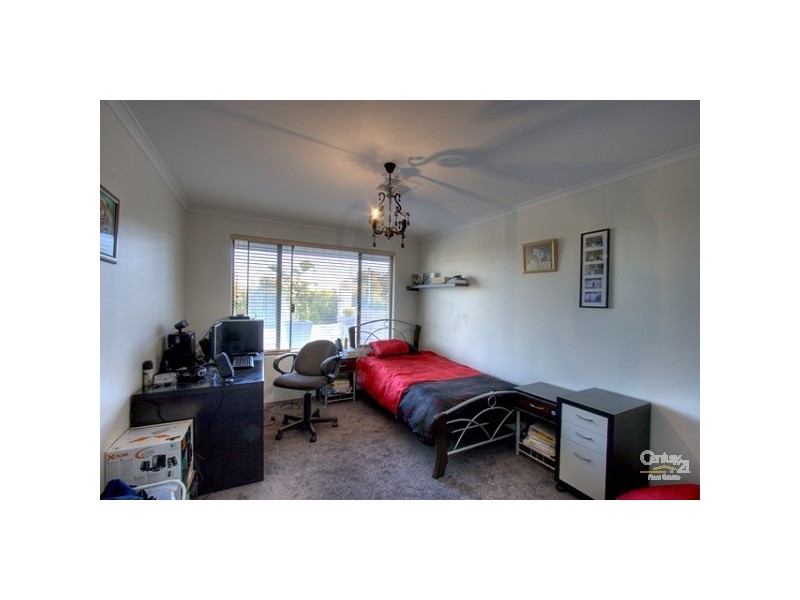 8 Katsura Street, Munster WA 6166