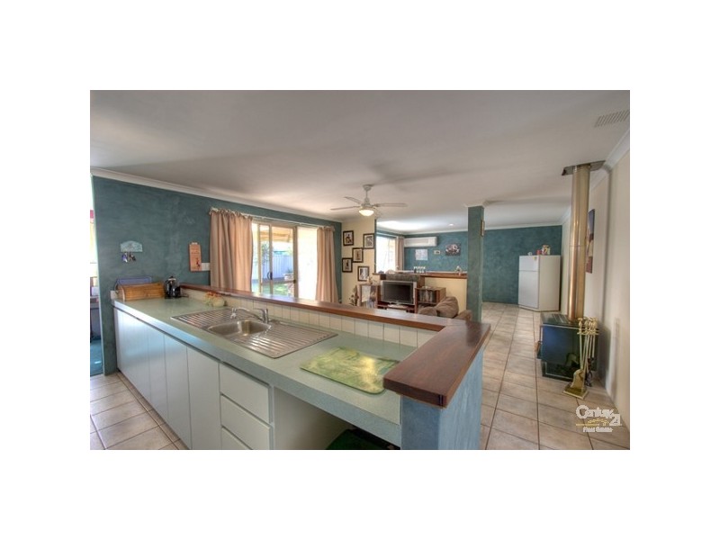 105 Reynolds Road, Forrestfield WA 6058