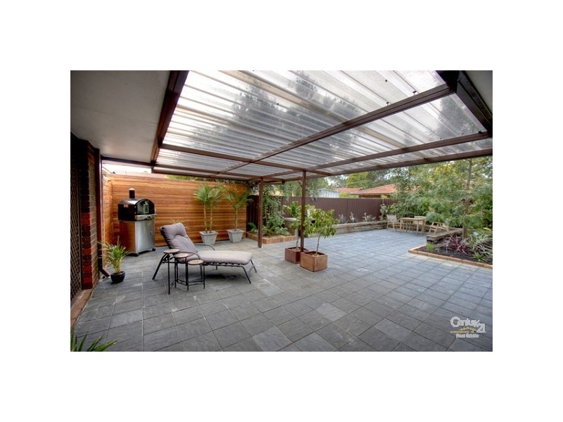 6 Lincoln Way, Forrestfield WA 6058