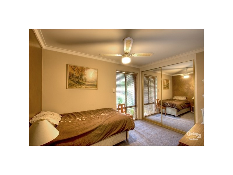 6 Lincoln Way, Forrestfield WA 6058