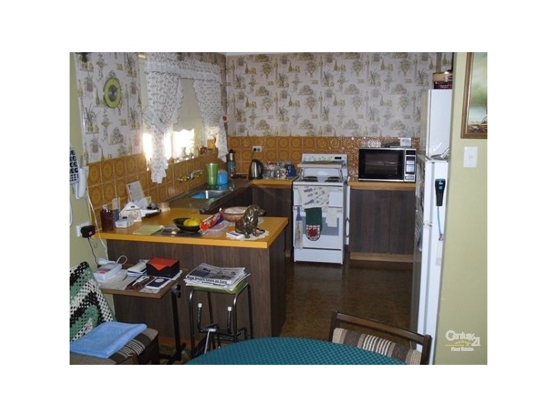 4 Gimlet Court, Forrestfield WA 6058