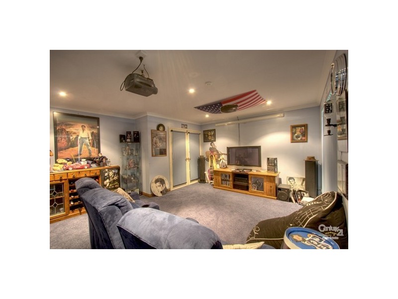 99 Reynolds Road, Forrestfield WA 6058