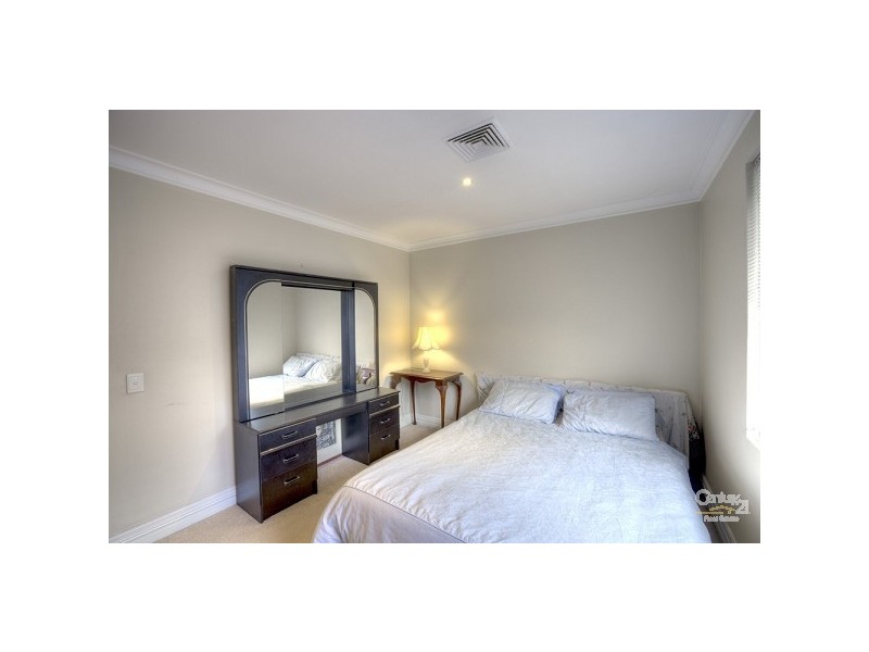 33 Reynolds, Forrestfield WA 6058
