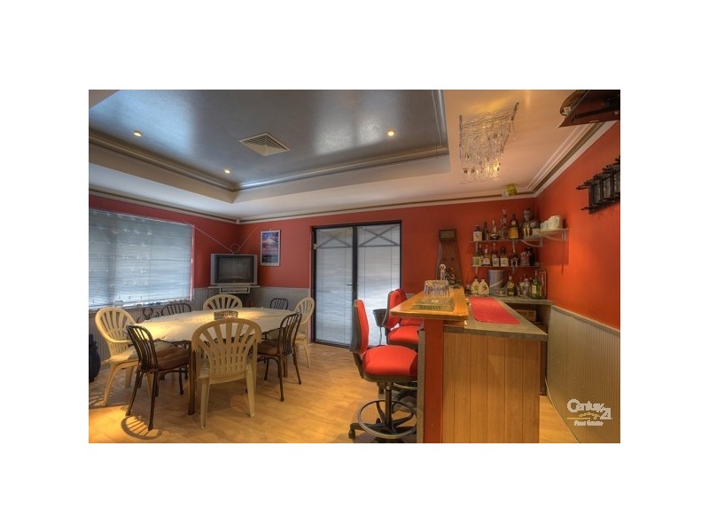 33 Reynolds, Forrestfield WA 6058