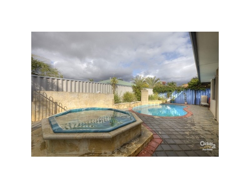 33 Reynolds, Forrestfield WA 6058