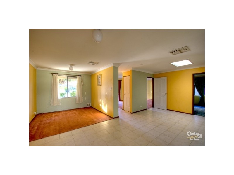 33 Akebia Way, Forrestfield WA 6058