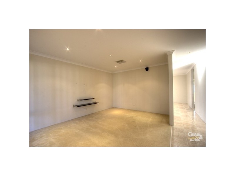11 Nandat Way, Forrestfield WA 6058