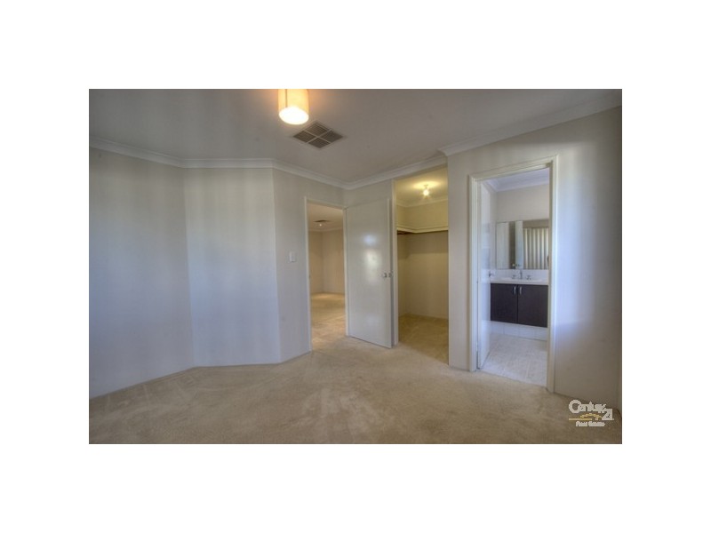 11 Nandat Way, Forrestfield WA 6058