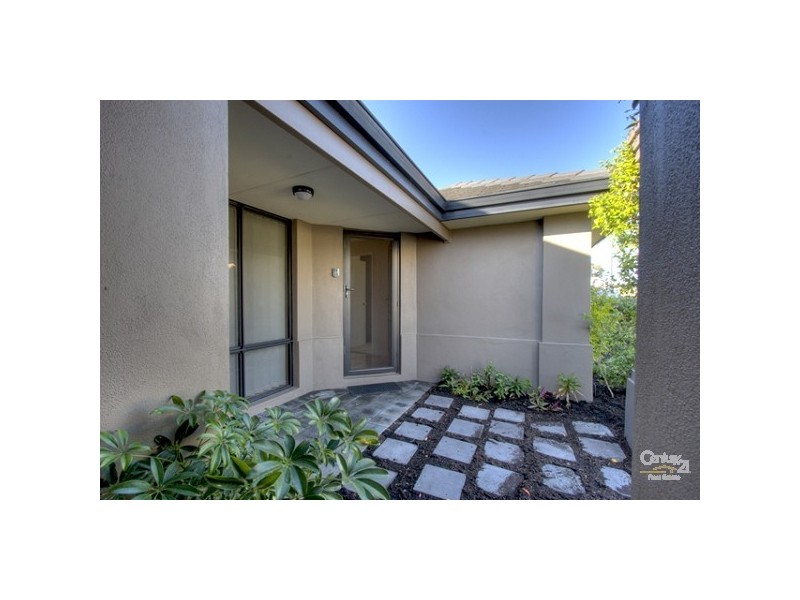 11 Nandat Way, Forrestfield WA 6058
