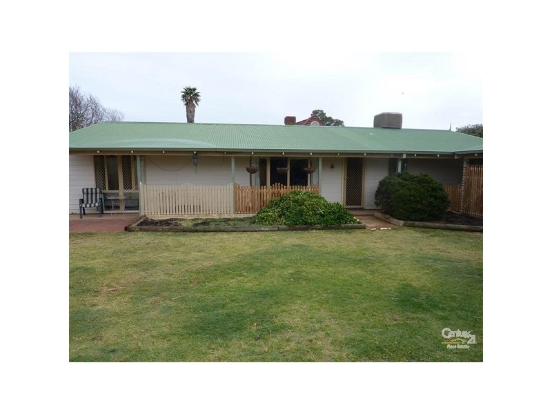 14 Reynolds Road, Forrestfield WA 6058