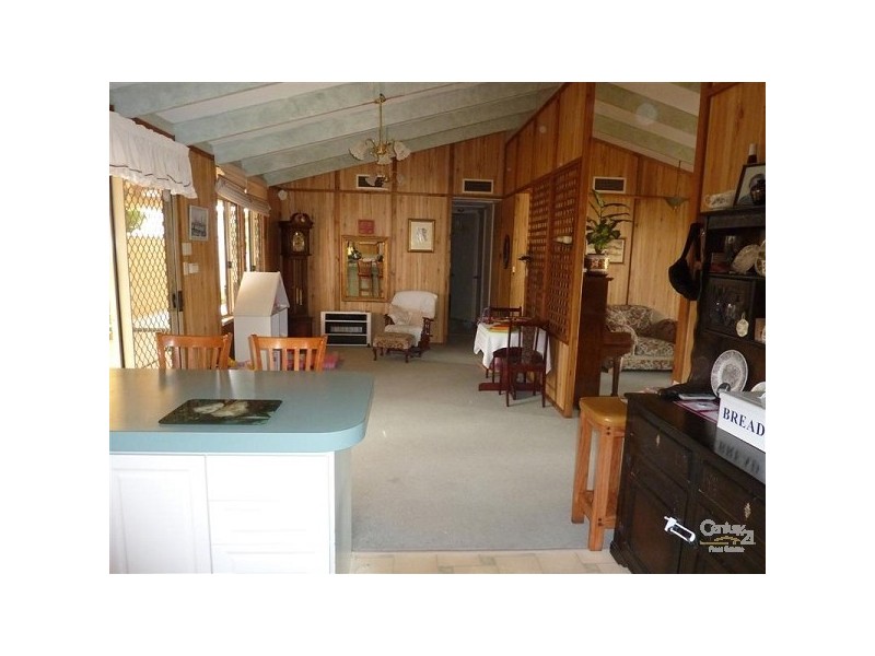 14 Reynolds Road, Forrestfield WA 6058