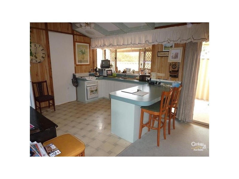 14 Reynolds Road, Forrestfield WA 6058