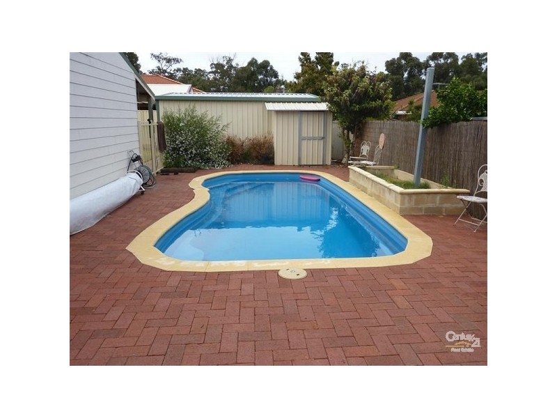 14 Reynolds Road, Forrestfield WA 6058