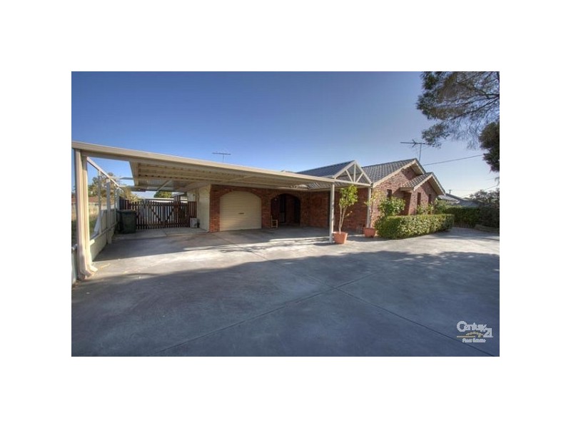 65 Hale Road, Forrestfield WA 6058