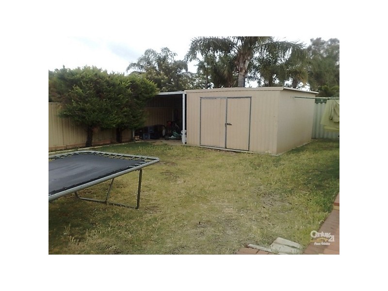 17 Keeden Court, Maddington WA 6109