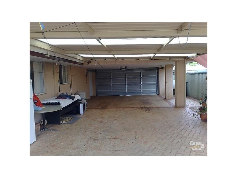 17 Keeden Court, Maddington WA 6109