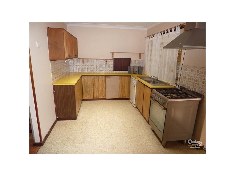 18 Tarata Way, Forrestfield WA 6058