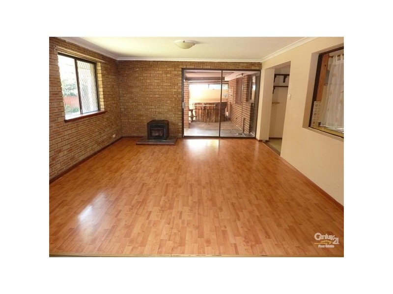 18 Tarata Way, Forrestfield WA 6058