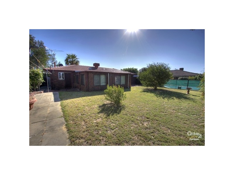 3 Holly Bush Court, Forrestfield WA 6058