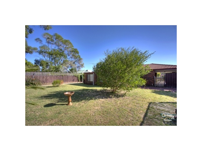 3 Holly Bush Court, Forrestfield WA 6058