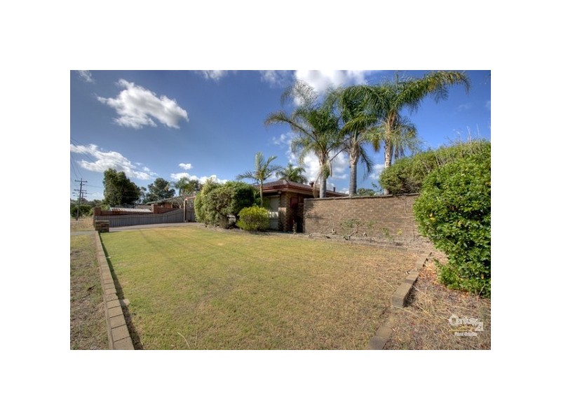39 Agincourt Drive, Forrestfield WA 6058