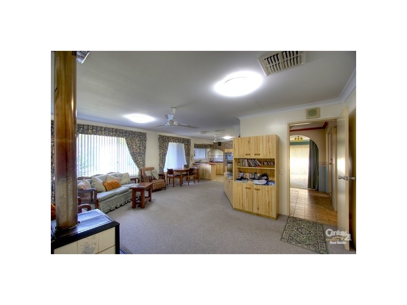 39 Agincourt Drive, Forrestfield WA 6058