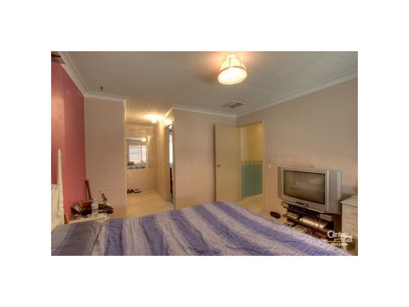 39 Agincourt Drive, Forrestfield WA 6058