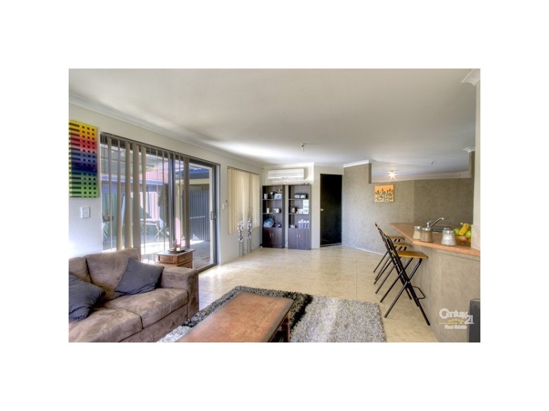 21 Excalibur Chase, Wattle Grove WA 6107