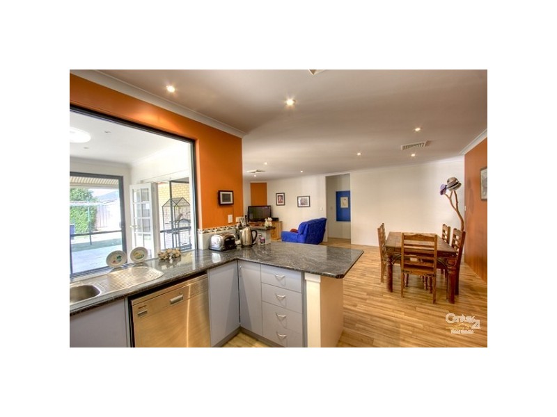 43 Myerson Crescent, Maida Vale WA 6057