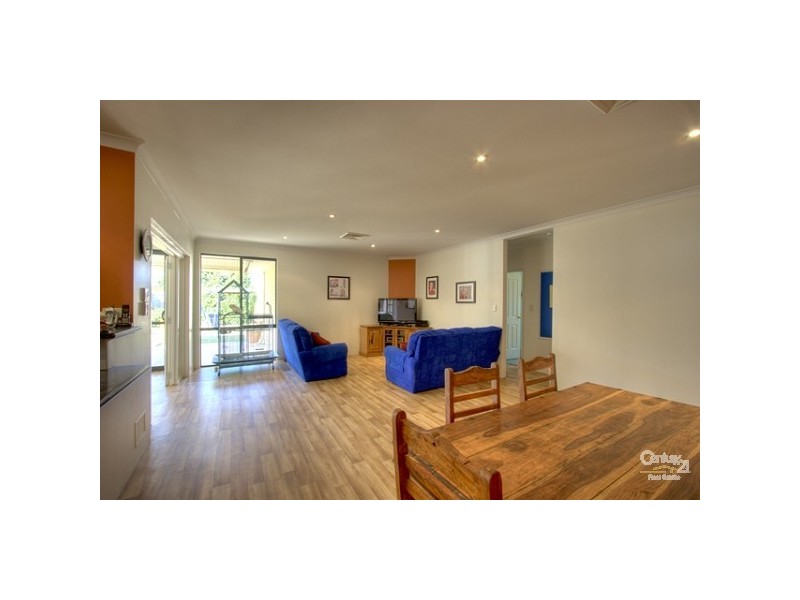 43 Myerson Crescent, Maida Vale WA 6057