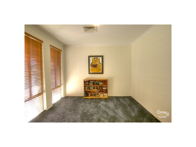 43 Myerson Crescent, Maida Vale WA 6057