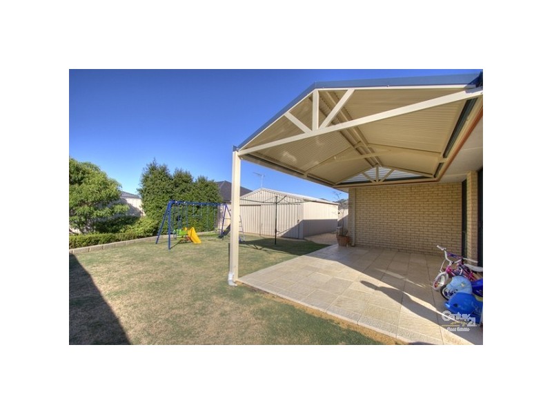 43 Myerson Crescent, Maida Vale WA 6057