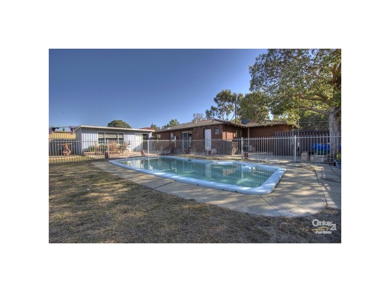 32 Mahonia Way, Forrestfield WA 6058