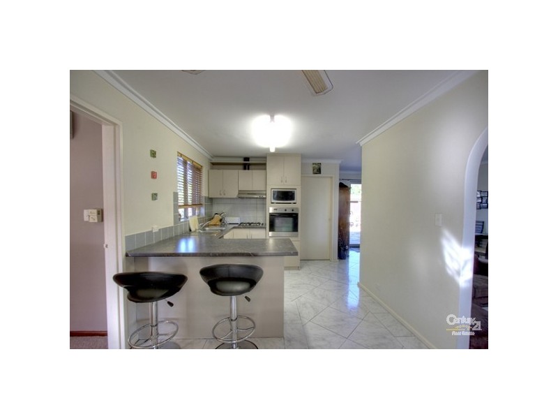 32 Mahonia Way, Forrestfield WA 6058