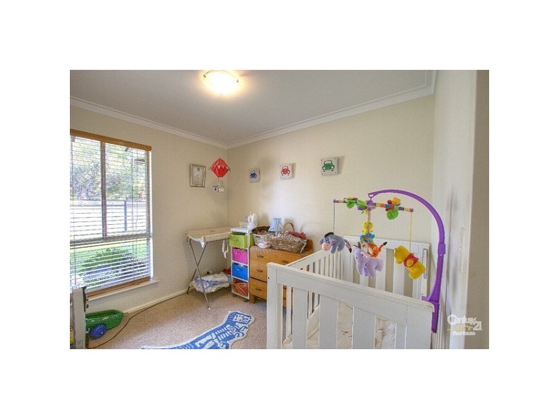 32 Mahonia Way, Forrestfield WA 6058